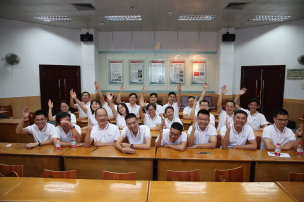 持续二十年的化学反应丨中山大学化学与化学工程学院化学系99级相识20周年